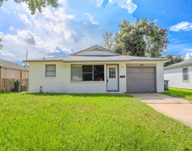 511 Guyer Street - Photo Thumbnail 1