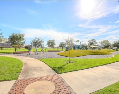511 Guyer Street - Photo Thumbnail 16