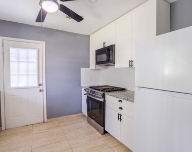 511 Guyer Street - Photo Thumbnail 8