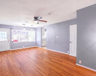 511 Guyer Street - Photo Thumbnail 4