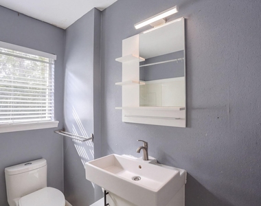 511 Guyer Street - Photo Thumbnail 21