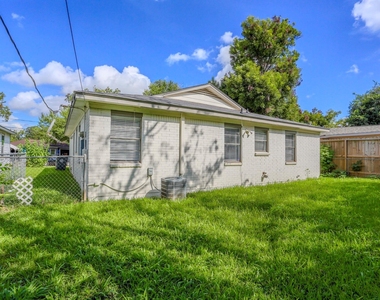 511 Guyer Street - Photo Thumbnail 3