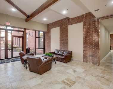 222 West - Photo Thumbnail 29
