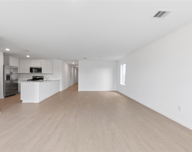 9110 Golden Dorado Lane - Photo Thumbnail 5