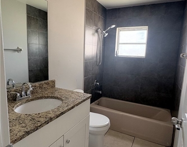 5537 10th Avenue - Photo Thumbnail 9