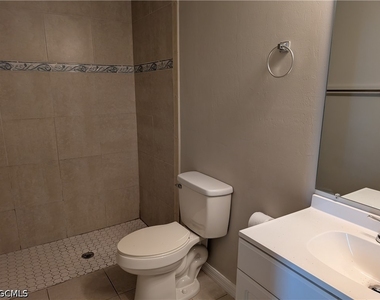 4720 Se 4th Place - Photo Thumbnail 5