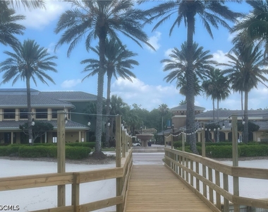 10800 Palazzo Way - Photo Thumbnail 21