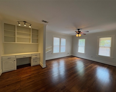404 E 29th - Photo Thumbnail 15