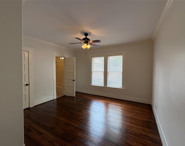 404 E 29th - Photo Thumbnail 18