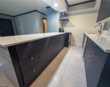 1034 Southdale Road - Photo Thumbnail 13