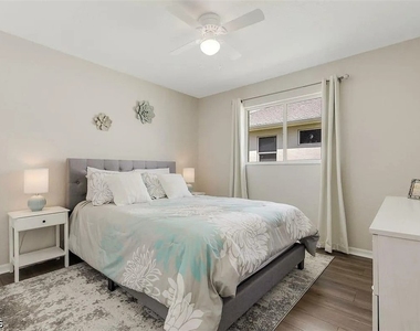 313 Se 23rd Terrace - Photo Thumbnail 32