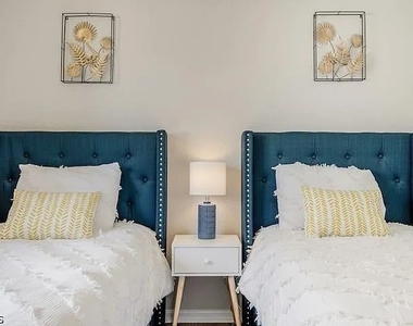 313 Se 23rd Terrace - Photo Thumbnail 17