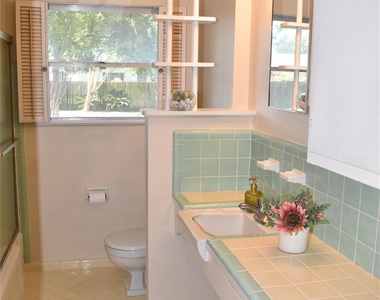 5911 Hornwood Drive - Photo Thumbnail 11