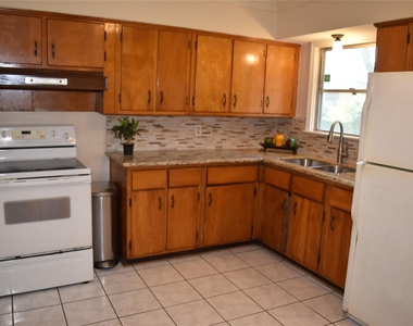 5911 Hornwood Drive - Photo Thumbnail 18