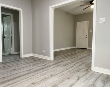 2609 3rd Street - Photo Thumbnail 4