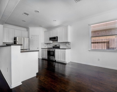 24531 Via Salerno Court - Photo Thumbnail 11