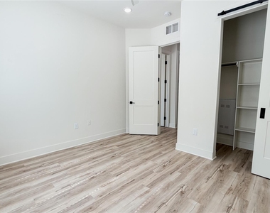 4932 Old Spanish Trail - Photo Thumbnail 13