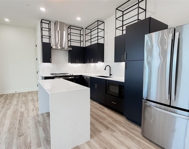 4932 Old Spanish Trail - Photo Thumbnail 5