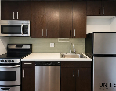 184 Noll Street - Photo Thumbnail 1