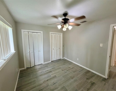 7876 Bender Road - Photo Thumbnail 20