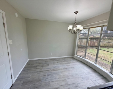 7876 Bender Road - Photo Thumbnail 12