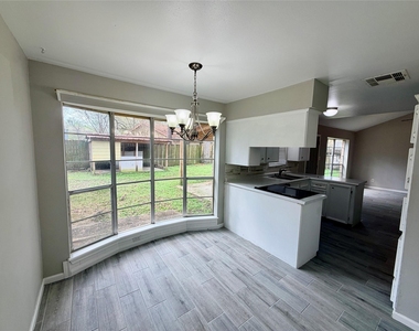 7876 Bender Road - Photo Thumbnail 14