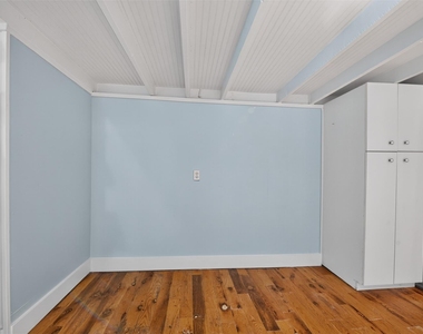 2106 Van Buren Street - Photo Thumbnail 11