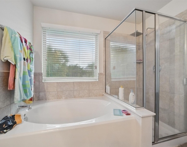 6443 Calgary Woods Lane - Photo Thumbnail 25