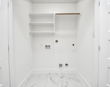 2604 Winbern Street - Photo Thumbnail 32