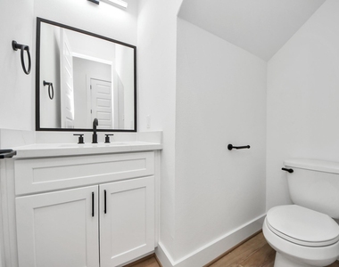 2604 Winbern Street - Photo Thumbnail 16