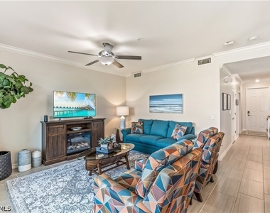 43010 Greenway Boulevard - Photo Thumbnail 5