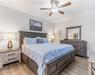 43010 Greenway Boulevard - Photo Thumbnail 8