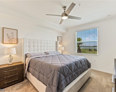 43050 Greenway Boulevard - Photo Thumbnail 6
