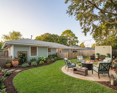 209 W 6th Street - Photo Thumbnail 29