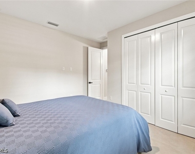 5221 Hickory Wood Drive - Photo Thumbnail 15