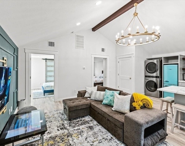 5423 Avenue R - Photo Thumbnail 42