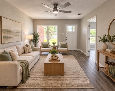 222 S Cobb Street - Photo Thumbnail 1