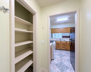 6711 Prairie Village Drive - Photo Thumbnail 8