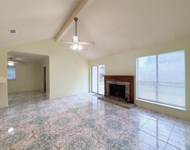 6711 Prairie Village Drive - Photo Thumbnail 9