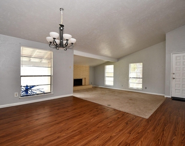 4935 Gretna Green Drive - Photo Thumbnail 9