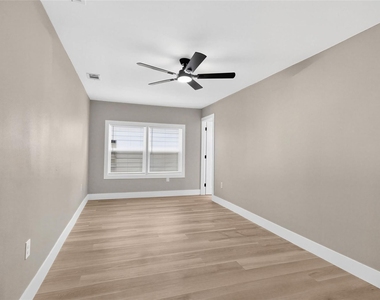 6909 Anderson Street - Photo Thumbnail 13