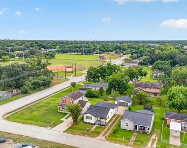 6909 Anderson Street - Photo Thumbnail 31