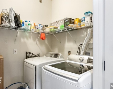 107 Wesmont - Photo Thumbnail 28