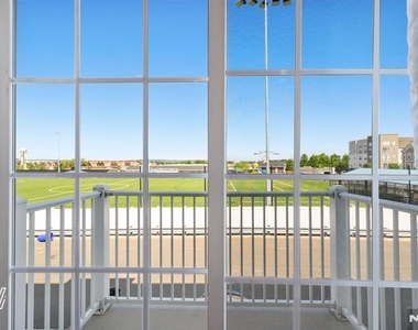 107 Wesmont - Photo Thumbnail 9