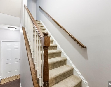 107 Wesmont - Photo Thumbnail 3