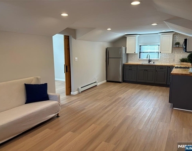 45 Fairmount - Photo Thumbnail 2