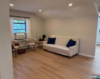 45 Fairmount - Photo Thumbnail 21