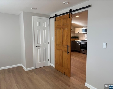 45 Fairmount - Photo Thumbnail 5