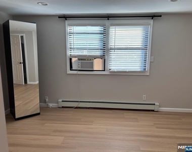45 Fairmount - Photo Thumbnail 30