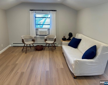 45 Fairmount - Photo Thumbnail 20